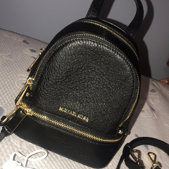 MICHAEL MICHAEL KORS
Rhea Leather Backpack main image 2